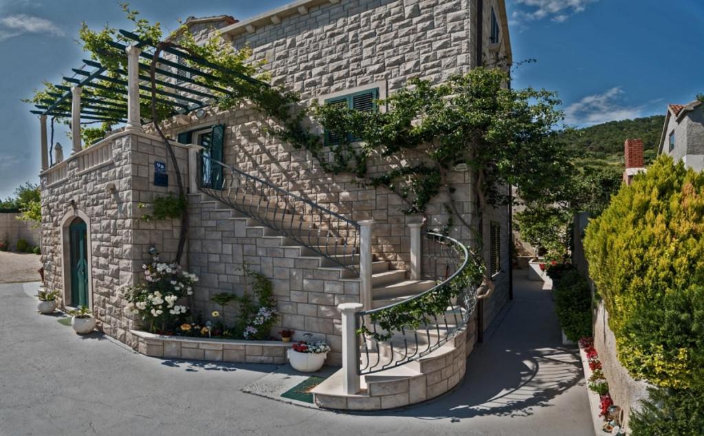 Apartment In Bol With Seaview, Terrace, Air Condition, Wifi Kültér fotó