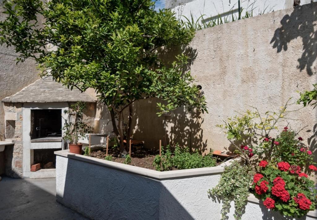 Apartment In Bol With Seaview, Terrace, Air Condition, Wifi Kültér fotó