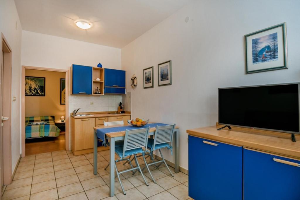 Apartment In Bol With Seaview, Terrace, Air Condition, Wifi Kültér fotó